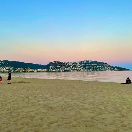 Roses Beach Kültér fotó