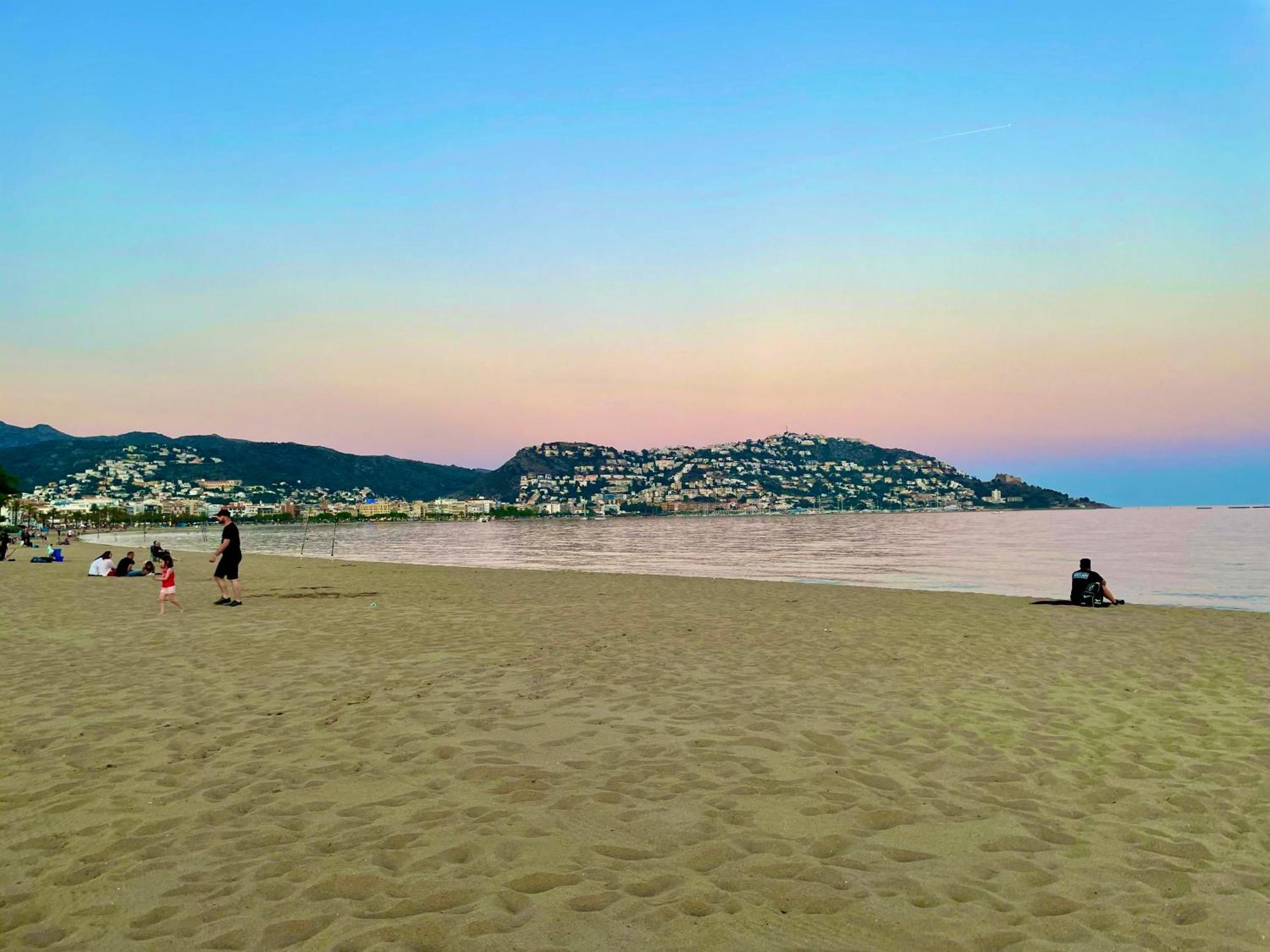 Roses Beach Kültér fotó